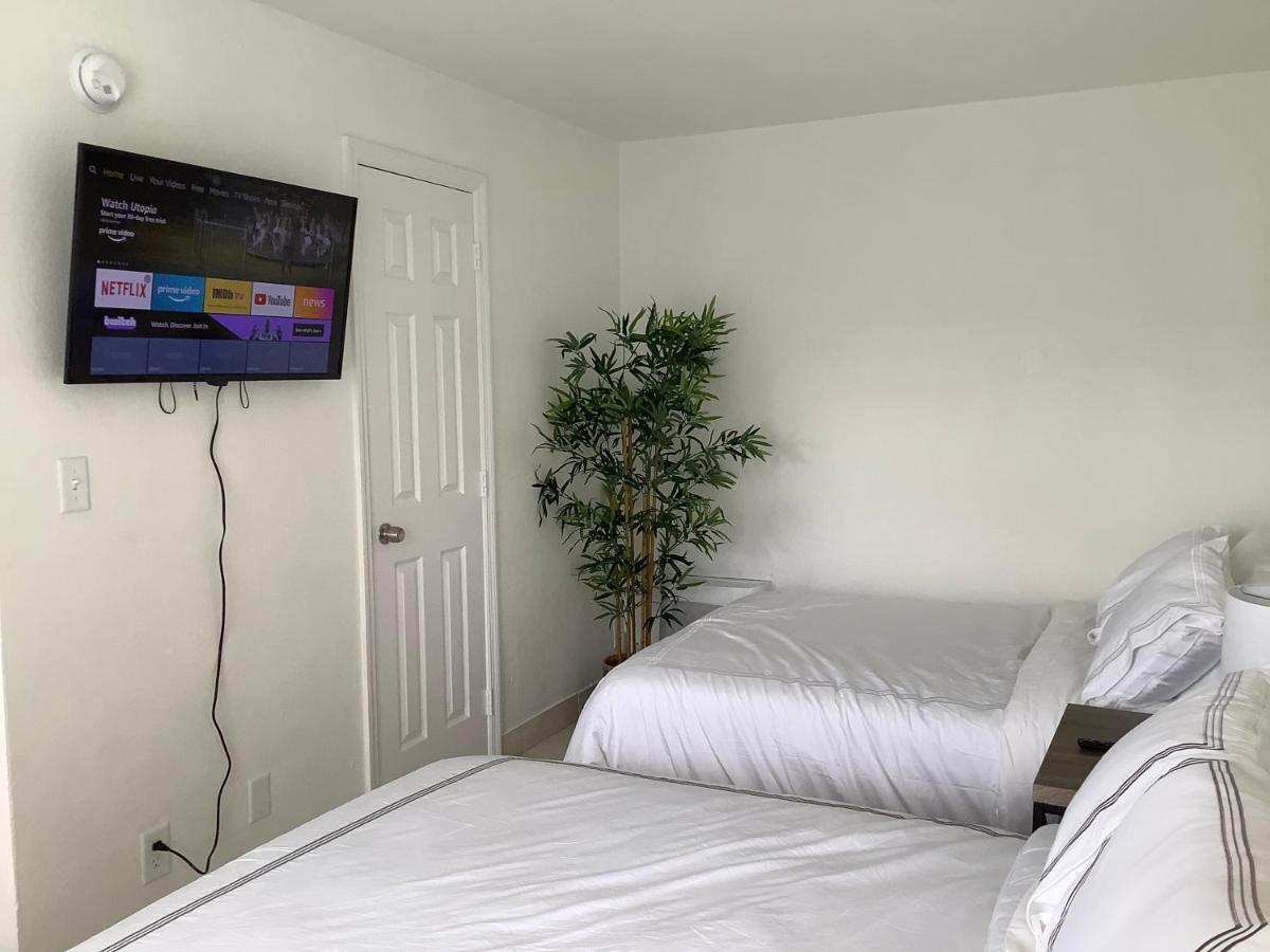 Hotel Motel Lauderdale Inn フォート・ローダーデール エクステリア 写真